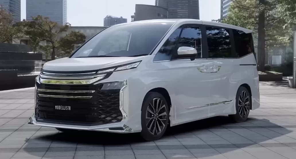 Image of Noah Esquire car model, BookMe Car Rental Service, New Car Models Available for Rent, Affordable Prices.