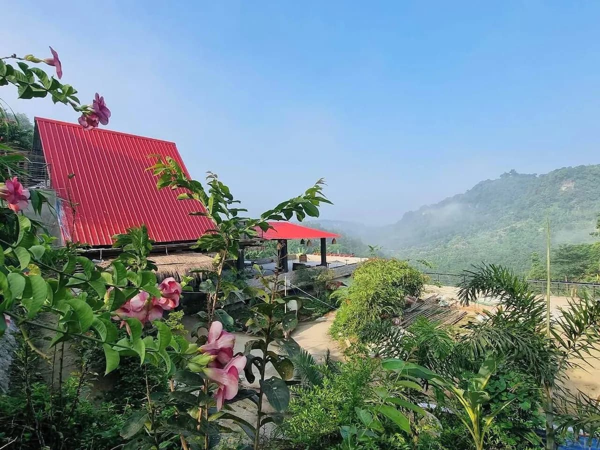 Image of Six View Hill Resort hotel, Hotel Booking,  Travel with BookMe.