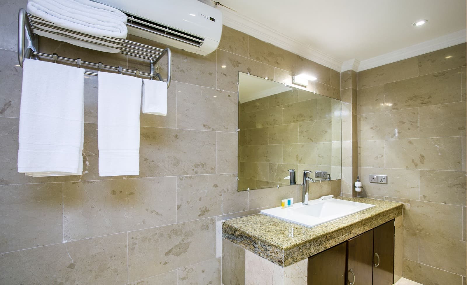 Hotel Image 6756