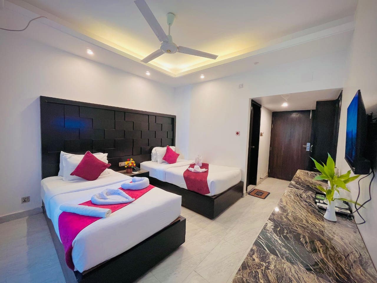 Hotel Image 7079
