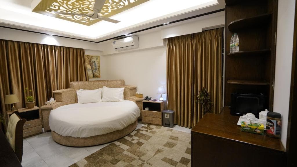 Hotel Image 780