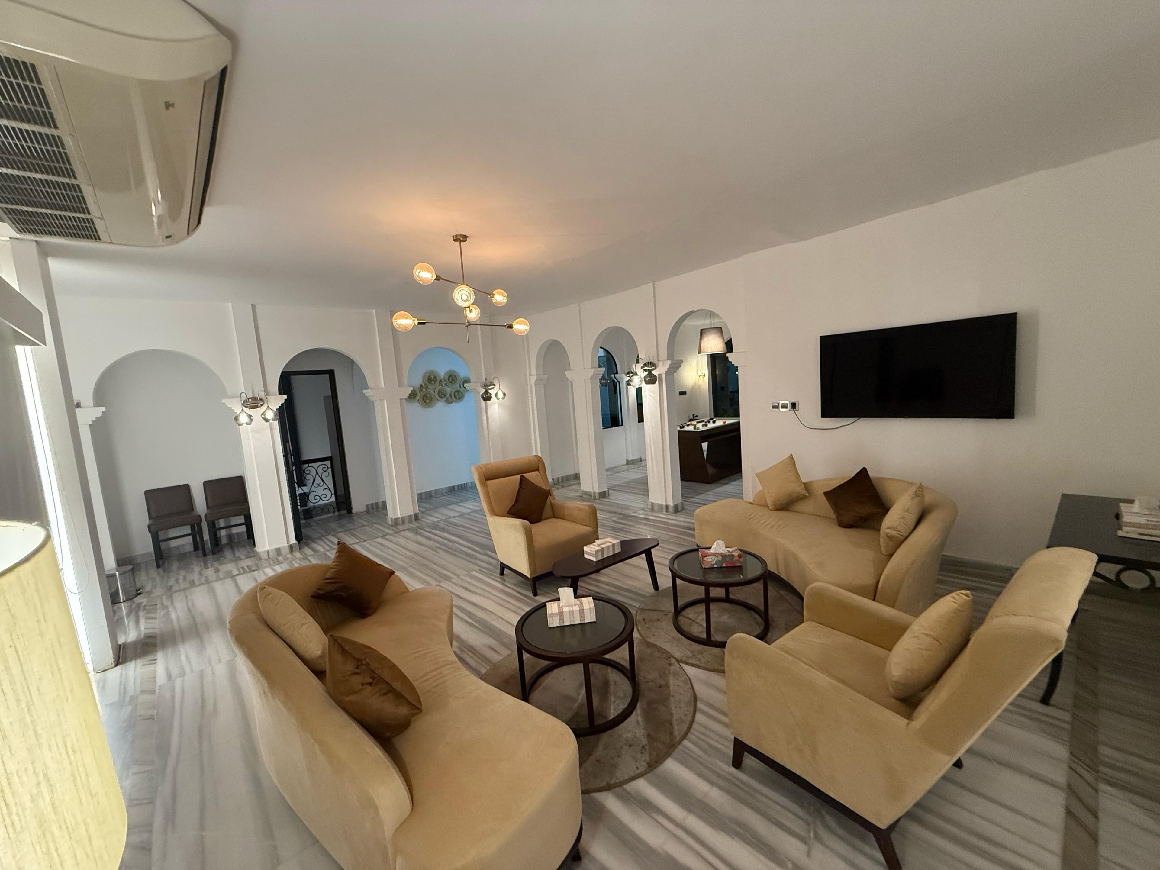 Hotel Image 6910