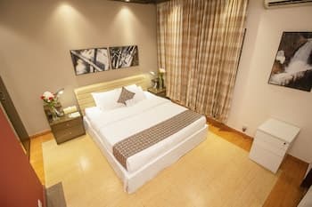 Hotel Image 1810