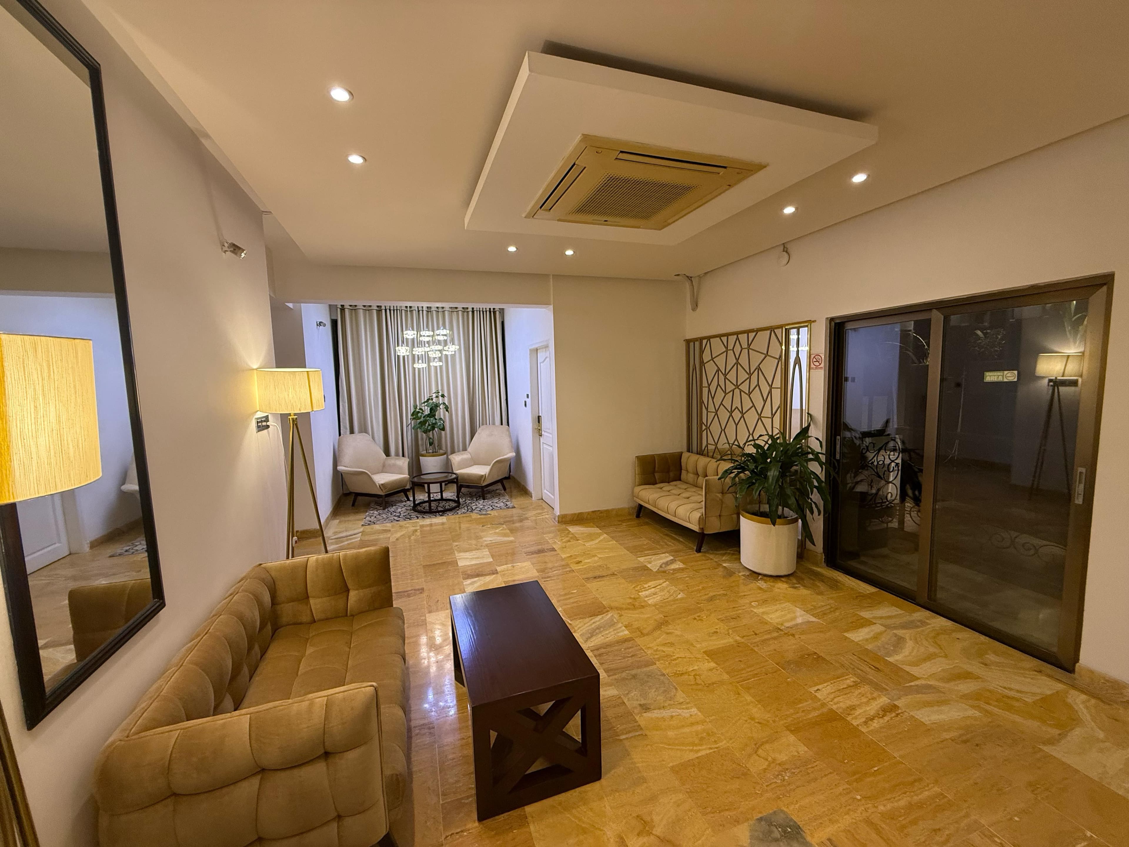 Hotel Image 6908