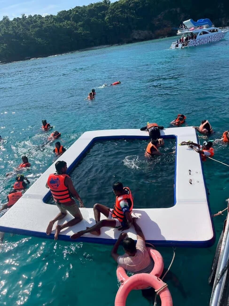 Property Image 10, Ship Image, BookMe Accommodation, Comfortable Stay, Affordable Prices.