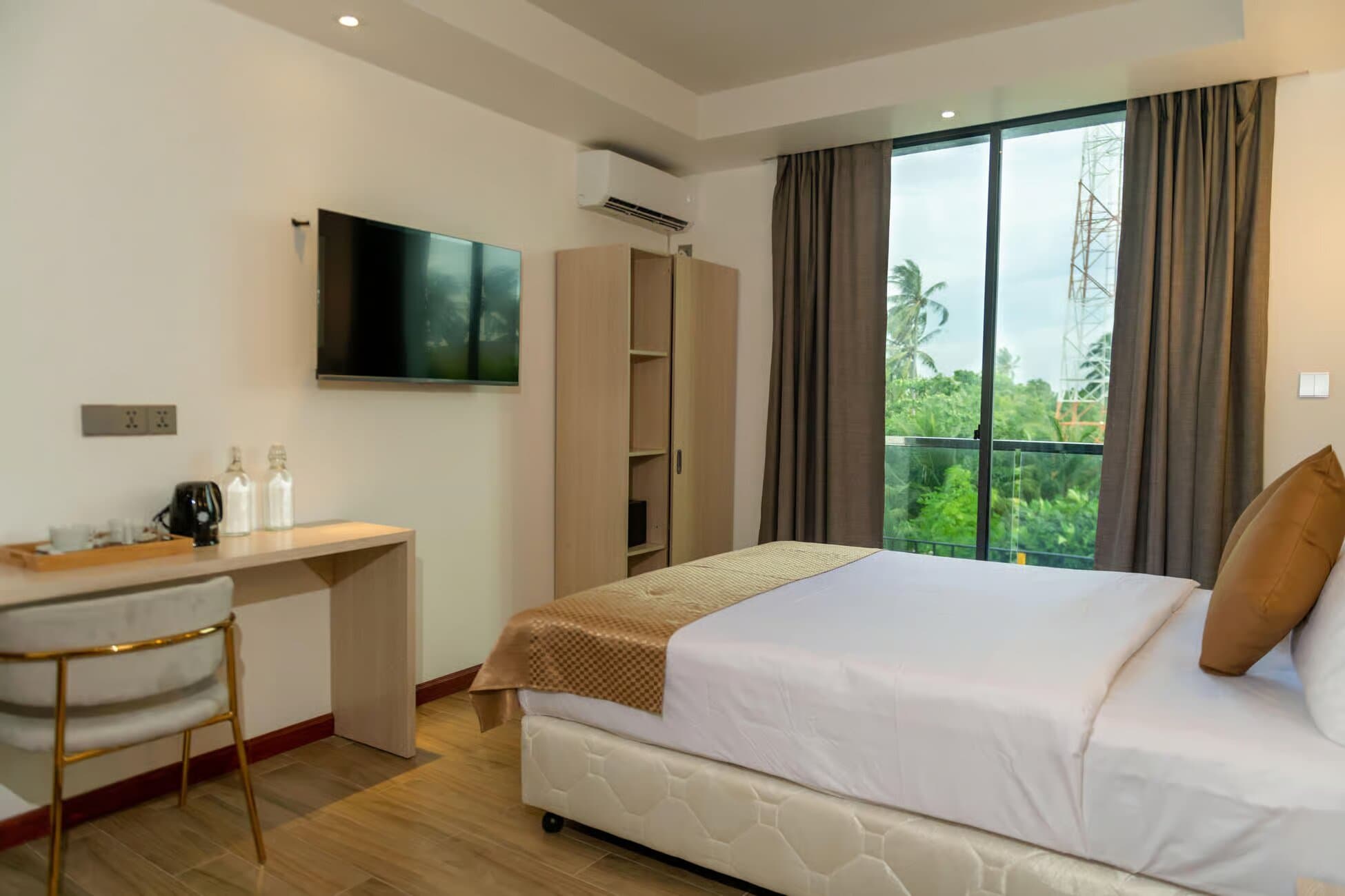 Property Image 10, Ship Image, BookMe Accommodation, Comfortable Stay, Affordable Prices.