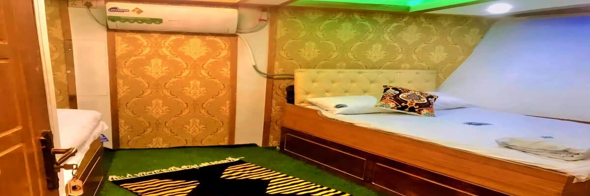 Image of Executive Family Four-Bed Cabin , Package Image, BookMe Travel Packages, Explore Destinations, Affordable Travel Experiences.