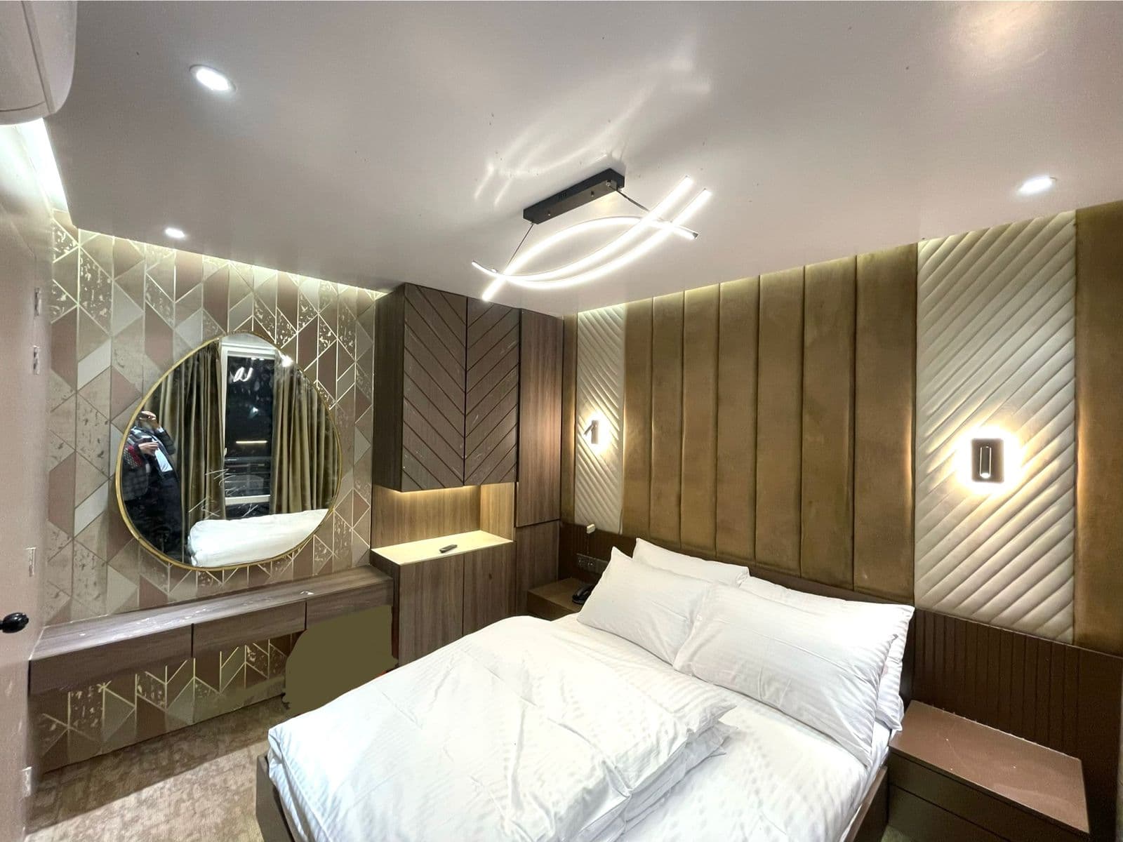 Image of Suite Room , Package Image, BookMe Travel Packages, Explore Destinations, Affordable Travel Experiences.
