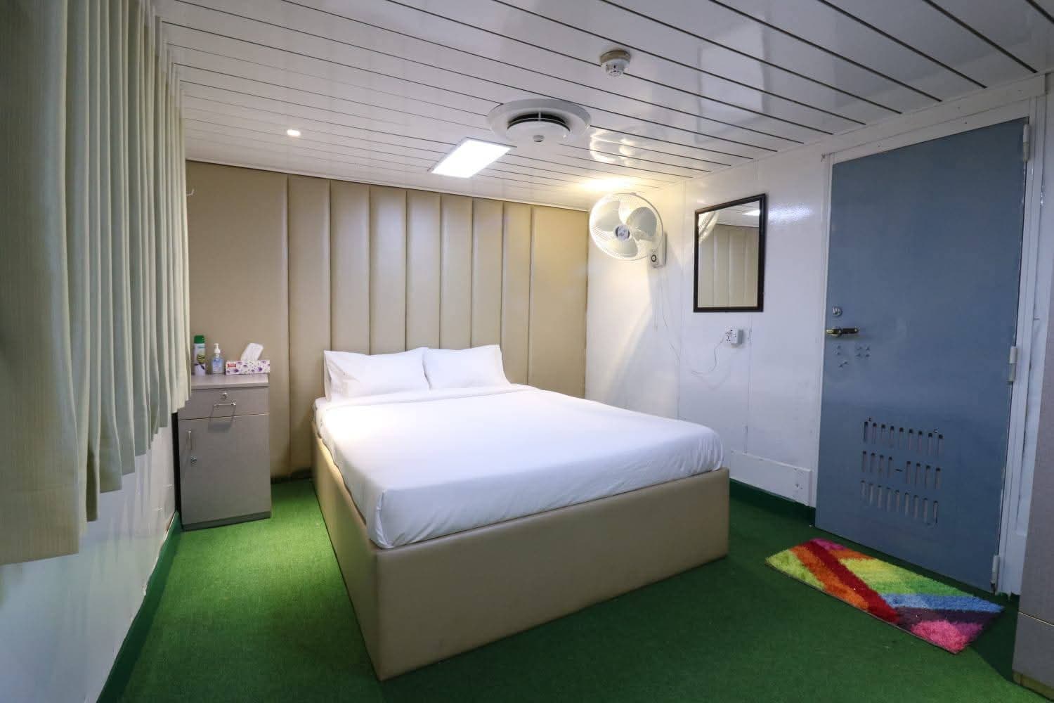 Image of VIP Cabin , Package Image, BookMe Travel Packages, Explore Destinations, Affordable Travel Experiences.