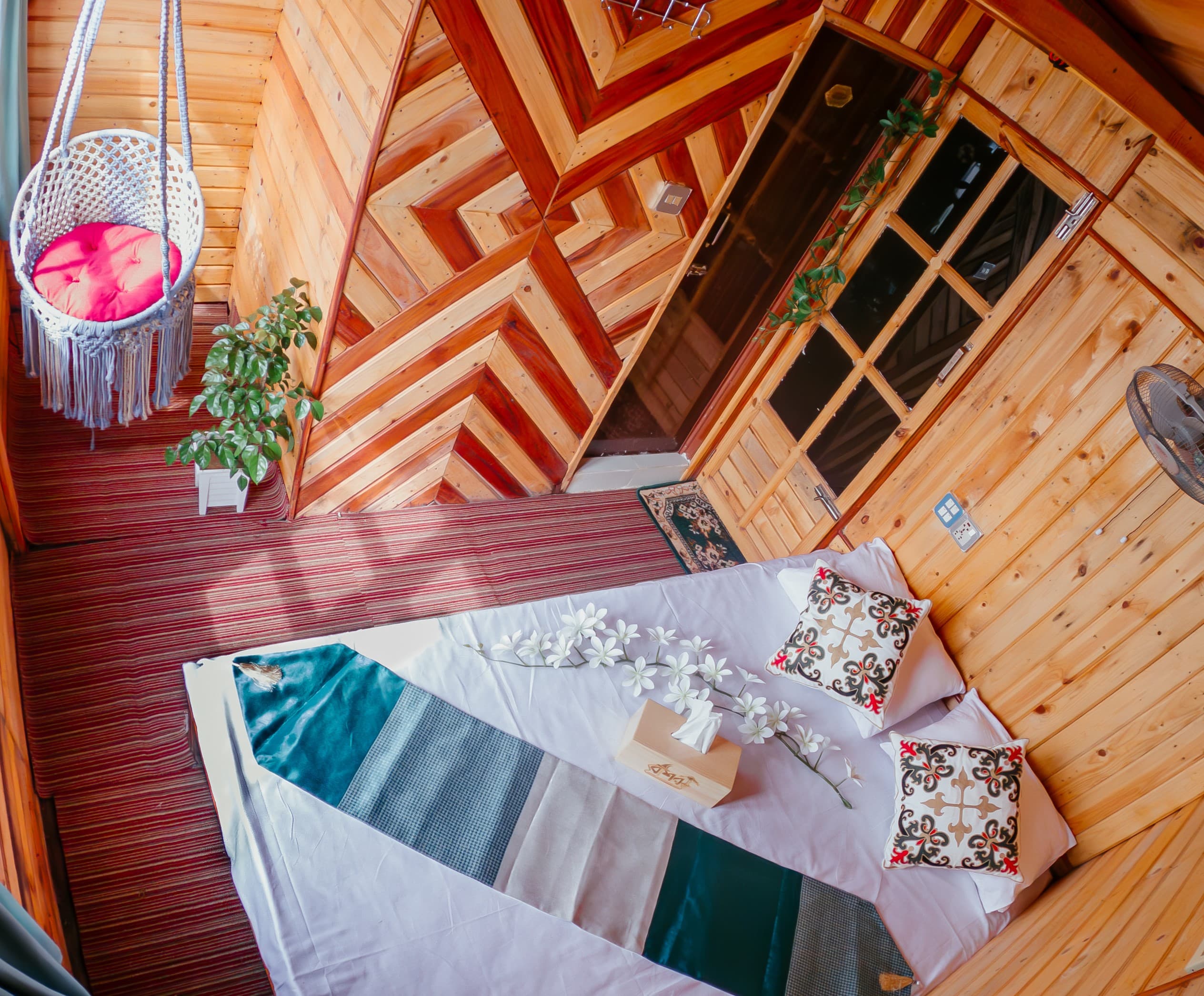 Image of Couple Cabin , Package Image, BookMe Travel Packages, Explore Destinations, Affordable Travel Experiences.