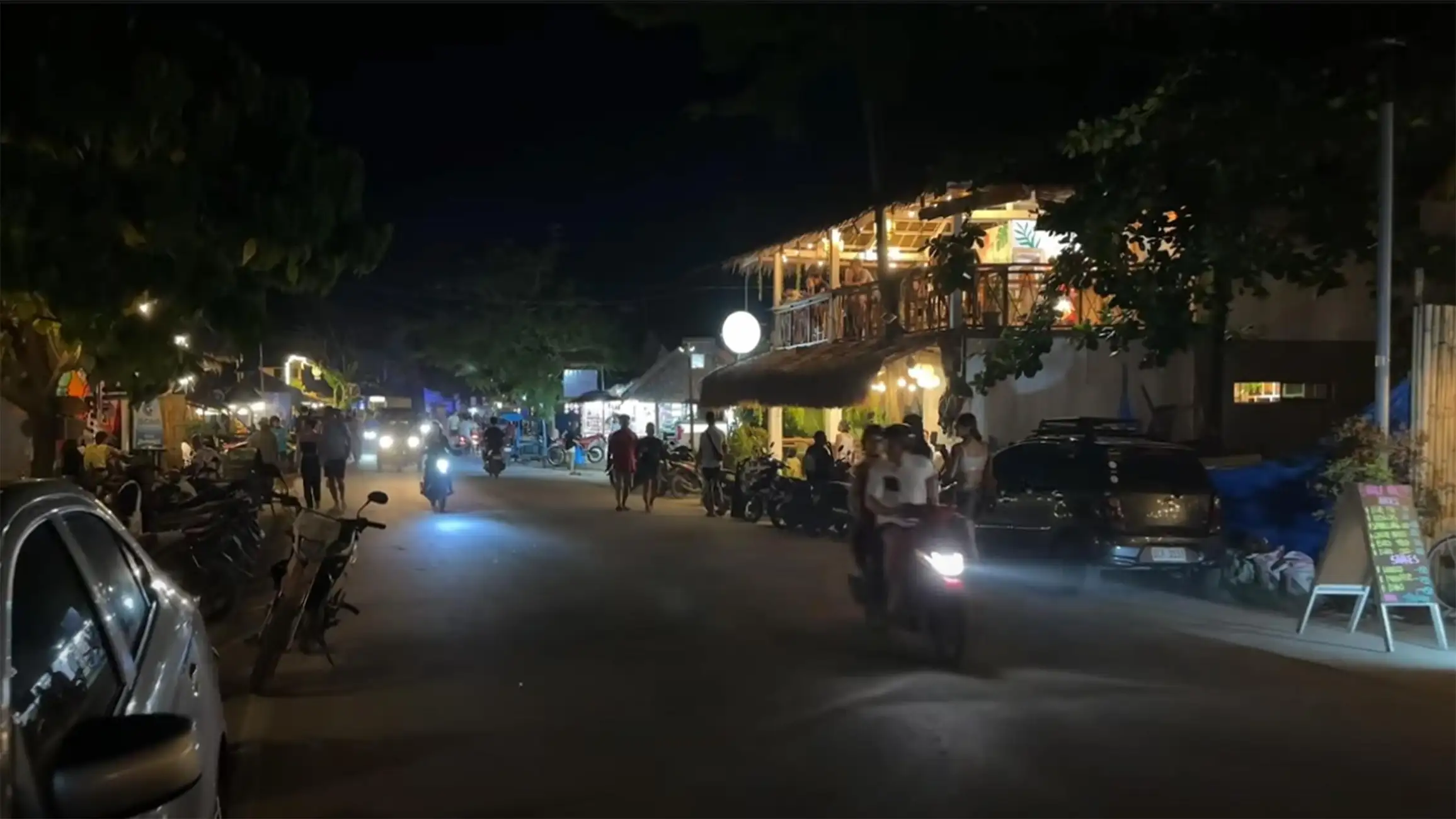 Philippines: 21-Day Motorcycle Tour from Boracay to Mindanao