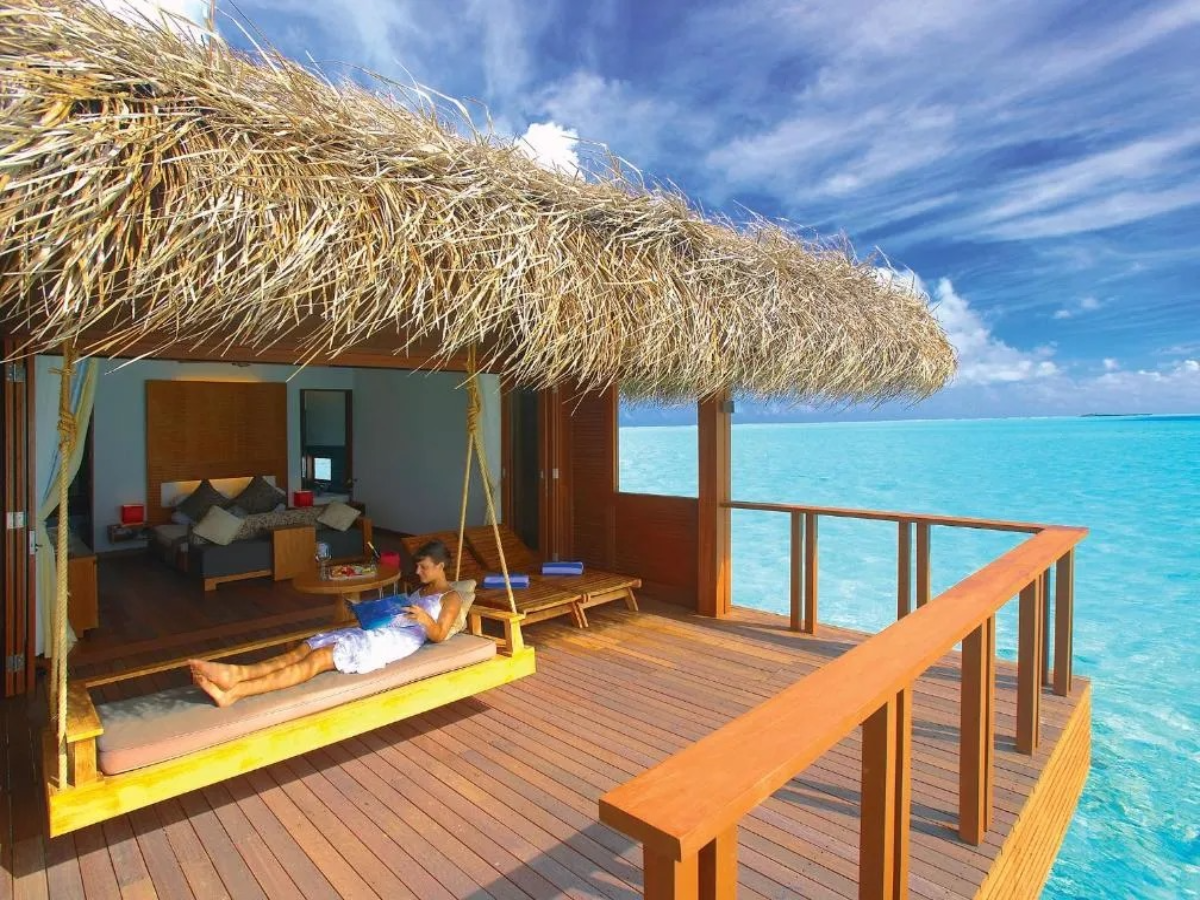Medhufushi Island Resort - 01 Night Beach Villa + 02 Nights Water Villa