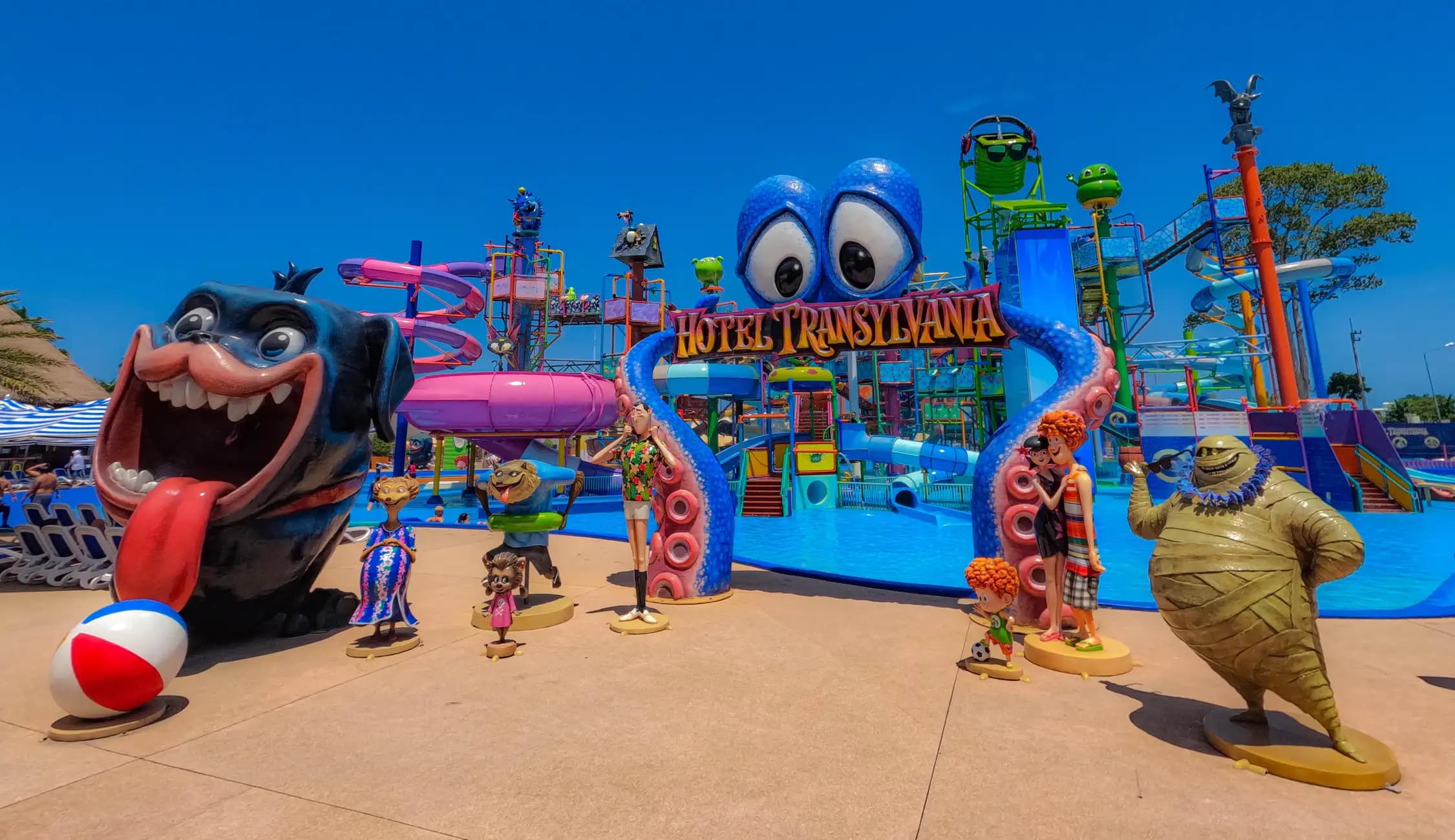 Image of Pattaya: Columbia Pictures Aquaverse Entry Ticket tour package, BookMe Tour Package, Travel with BookMe, Exciting Tour Packages Available, Affordable Prices.