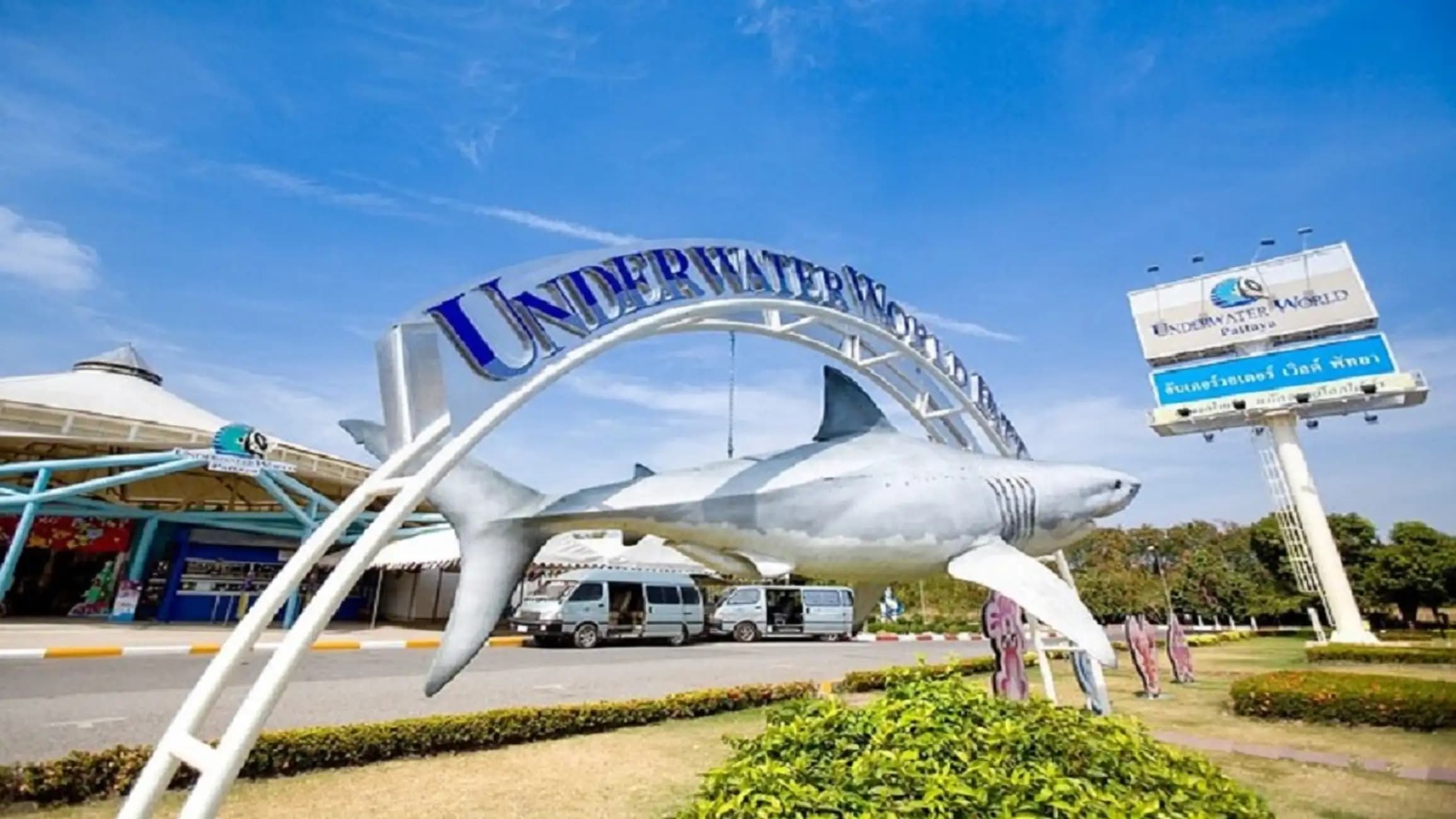Image of Pattaya: Underwater World Pattaya Aquarium Admission Ticket tour package, BookMe Tour Package, Travel with BookMe, Exciting Tour Packages Available, Affordable Prices.